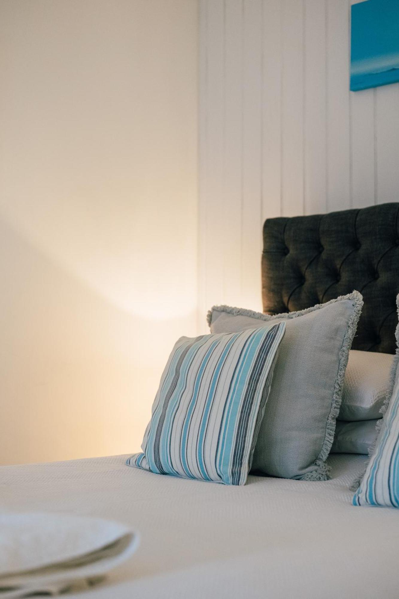 Cute 1 Bed Apartment 2 Mins From The Sea - Sleeps 4, Flat 8 The Gables, Church Street, ไลม์รีจิส ภายนอก รูปภาพ